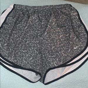 WOMENS NIKE DRI-FIT SHORTS